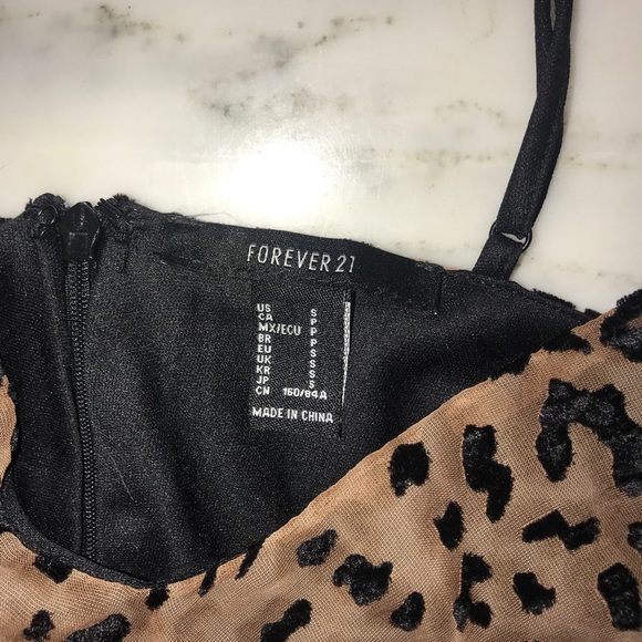 Forever 21 velvet cheetah dress - Picture 5 of 6